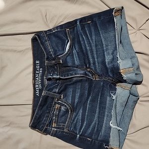 Size 0 American eagle shorts